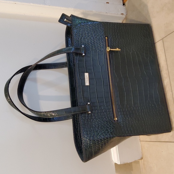 NWOT KATE SPADE Patton Green Leather CROC Embossed 100% Cowhide.  19”x 11”x5” - Picture 1 of 8